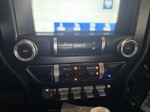 Used 2019 Ford Mustang Premium RWD image 29