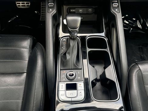 Used 2022 Kia Telluride SX w/ SX Prestige Package AWD/4WD image 32