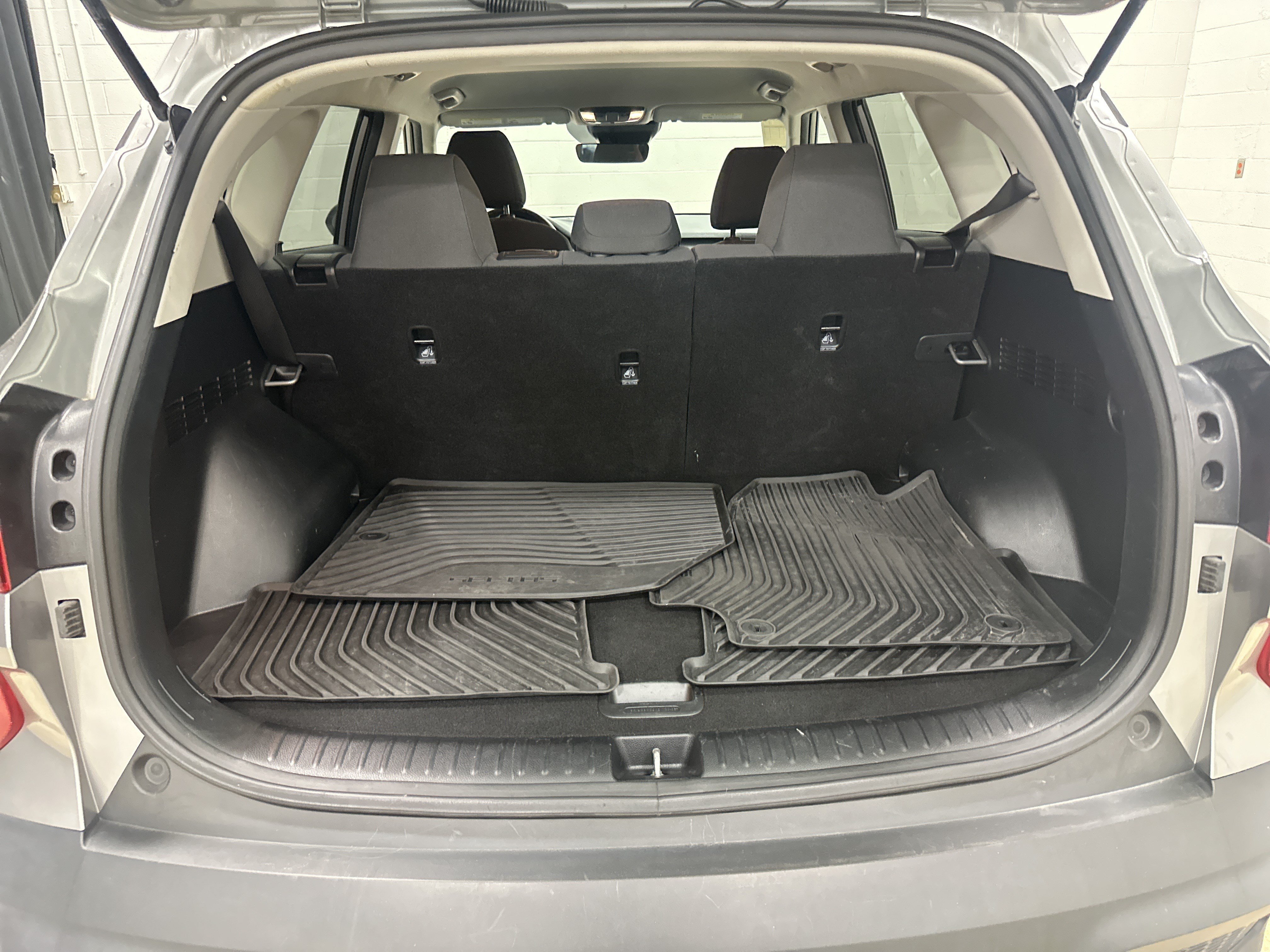 Used 2022 Kia Seltos LX AWD/4WD image 32