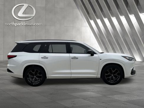 Certified 2026 Lexus TX 500h AWD w/ Technology Package image 4