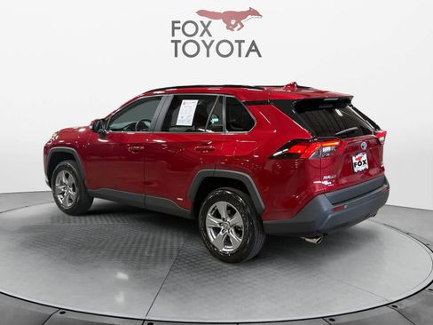 Used 2024 Toyota RAV4 XLE AWD/4WD image 4