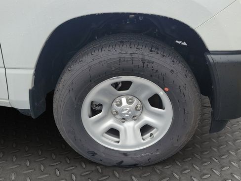 Used 2025 RAM 1500 Tradesman AWD/4WD image 11