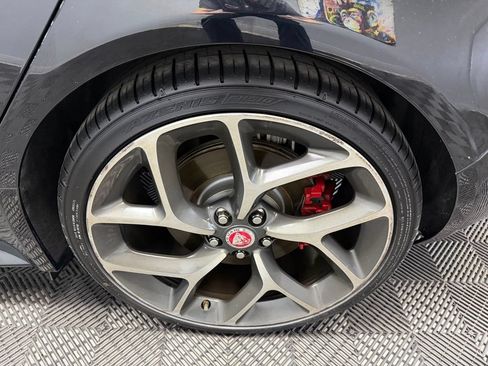 Used 2018 Jaguar XE S RWD image 20
