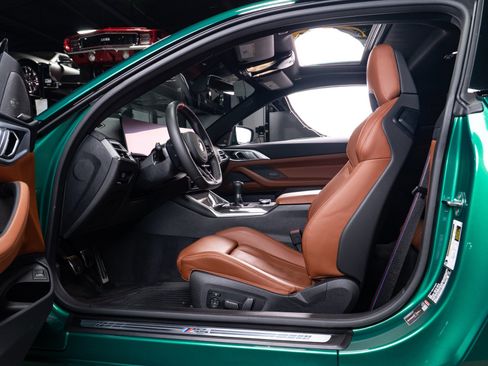 Used 2025 BMW M4 Coupe w/ Executive Package image 51