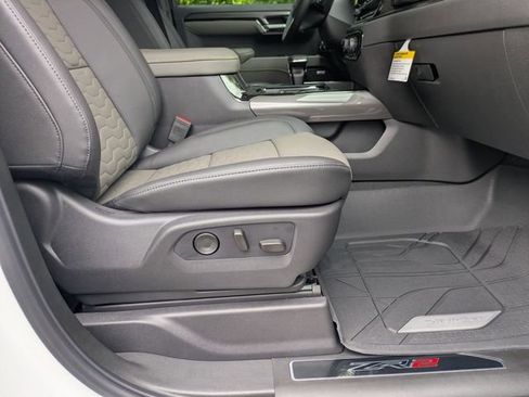New 2026 Chevrolet Silverado 1500 ZR2 AWD/4WD image 39