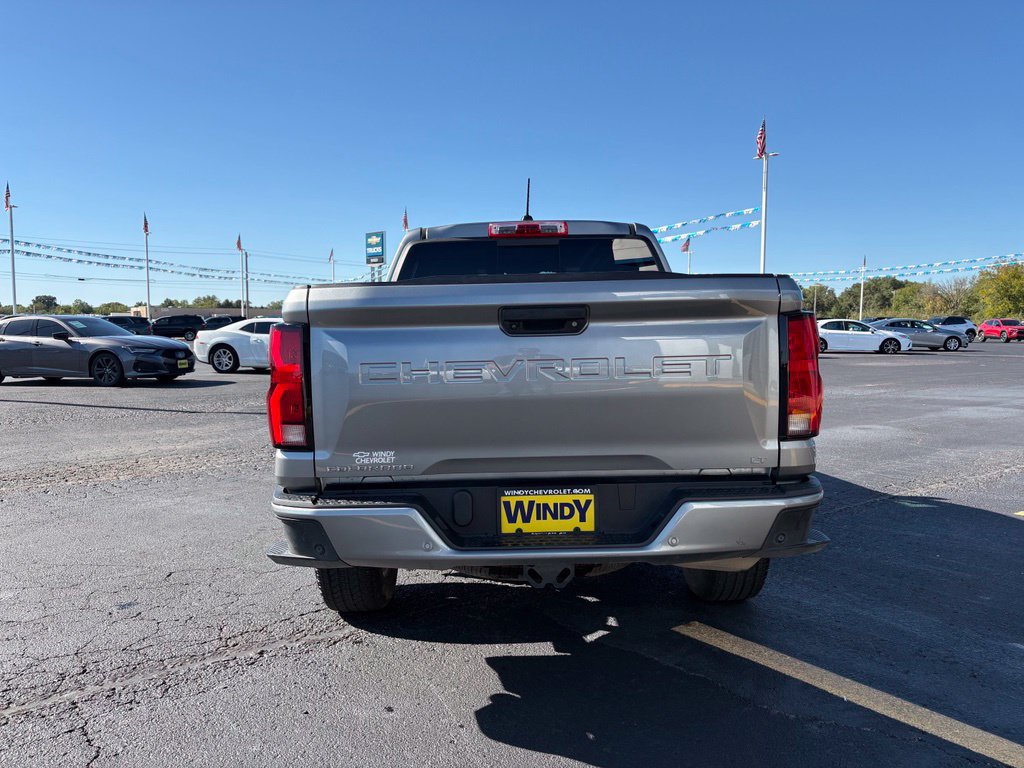 Used 2023 Chevrolet Colorado LT w/ LT Convenience Package III RWD image 4