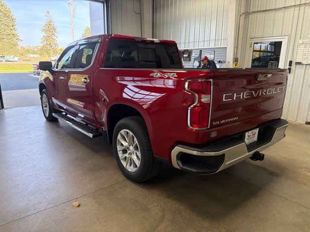 Used 2021 Chevrolet Silverado 1500 LTZ w/ LTZ Premium Package AWD/4WD image 7