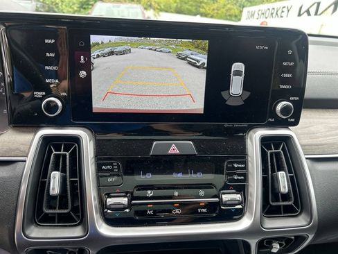 Certified 2023 Kia Sorento S w/ Panoramic Sunroof Package AWD/4WD image 22