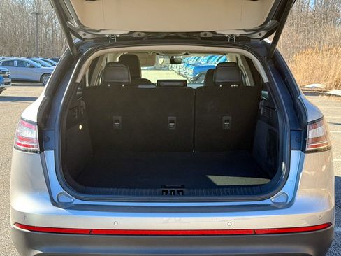 Certified 2023 Lincoln Nautilus AWD w/ Premium Package image 13