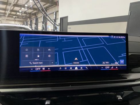 Used 2024 BMW X5 sDrive40i w/ Premium Package RWD image 7