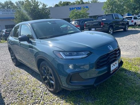 Used 2024 Honda HR-V Sport image 1