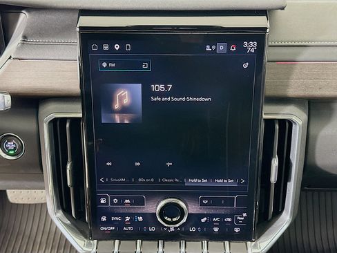 Used 2024 GMC Acadia Denali w/ Super Cruise Package image 21