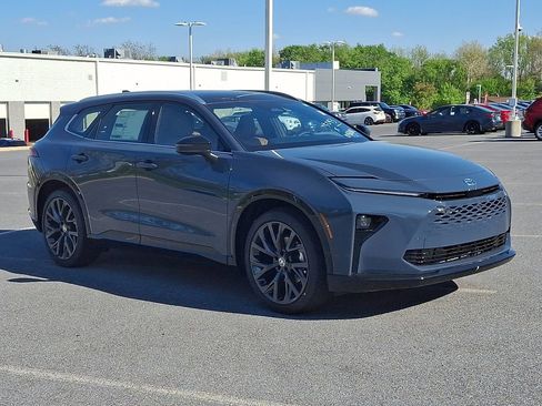 New 2026 Toyota Crown Signia AWD/4WD image 4