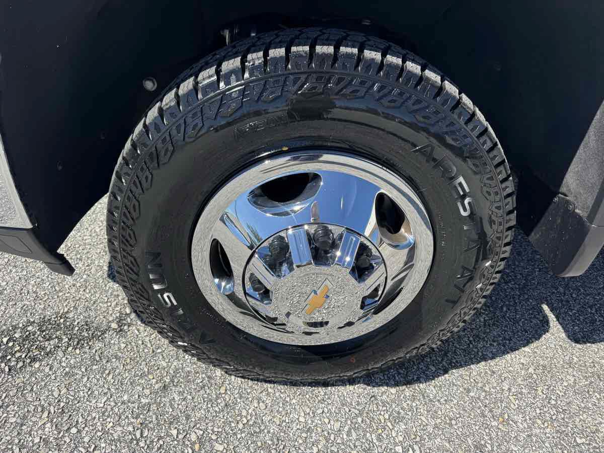 Used 2024 Chevrolet Silverado 3500 LT w/ Convenience Package RWD image 31