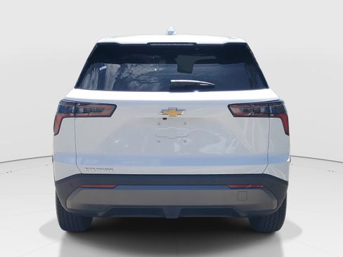 Used 2026 Chevrolet Equinox LT FWD image 4