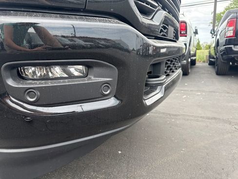 New 2026 RAM 3500 Limited AWD/4WD image 10