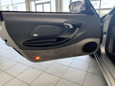 Used 2004 Porsche Boxster image 13