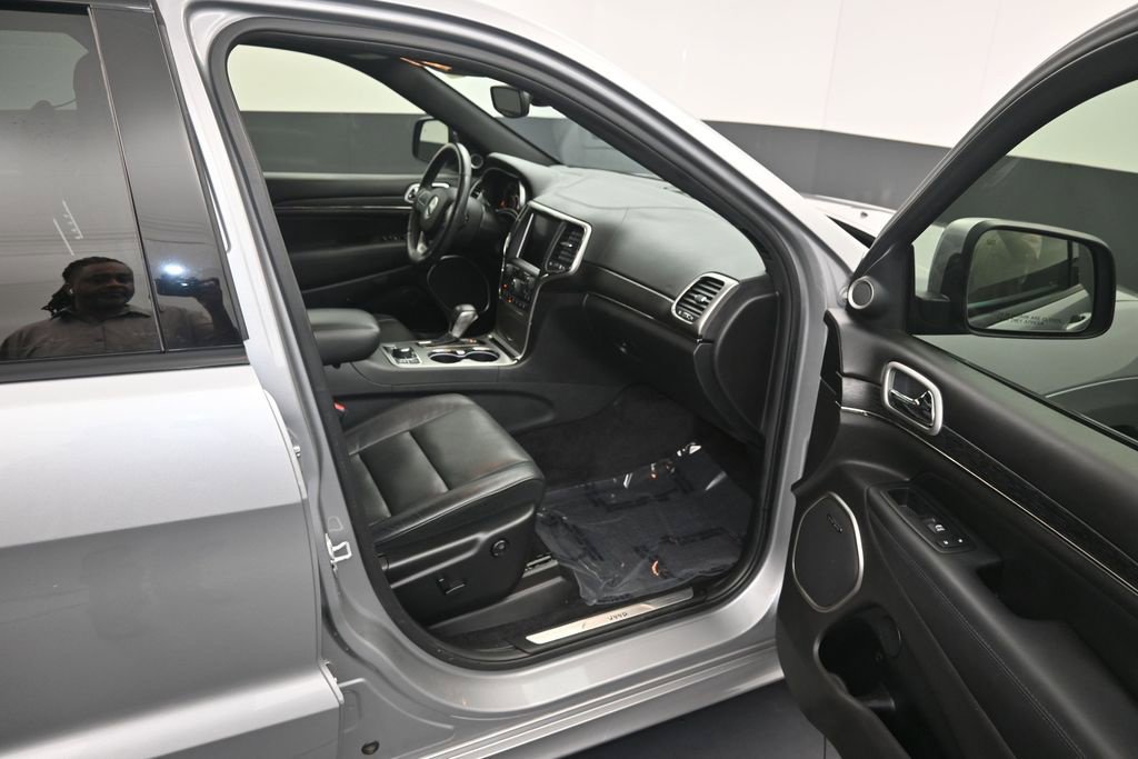 Used 2018 Jeep Grand Cherokee High Altitude AWD/4WD image 10
