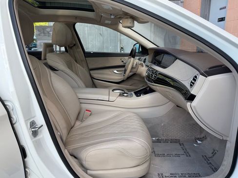 Used 2017 Mercedes-Benz Maybach S 550 4MATIC image 21
