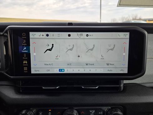 New 2026 Jeep Gladiator Sport AWD/4WD image 21