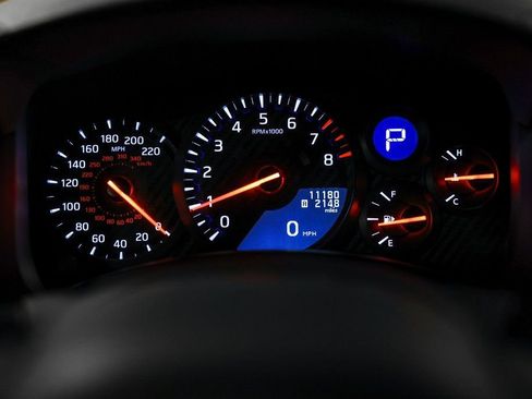 Used 2021 Nissan GT-R Premium image 30