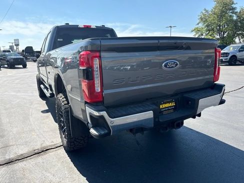 Used 2025 Ford F350 Lariat w/ FX4 Off-Road Package AWD/4WD image 5