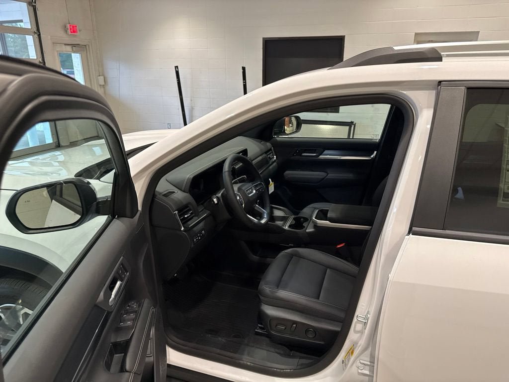 New 2027 GMC Terrain Elevation w/ Elevation Premium Package AWD/4WD image 22
