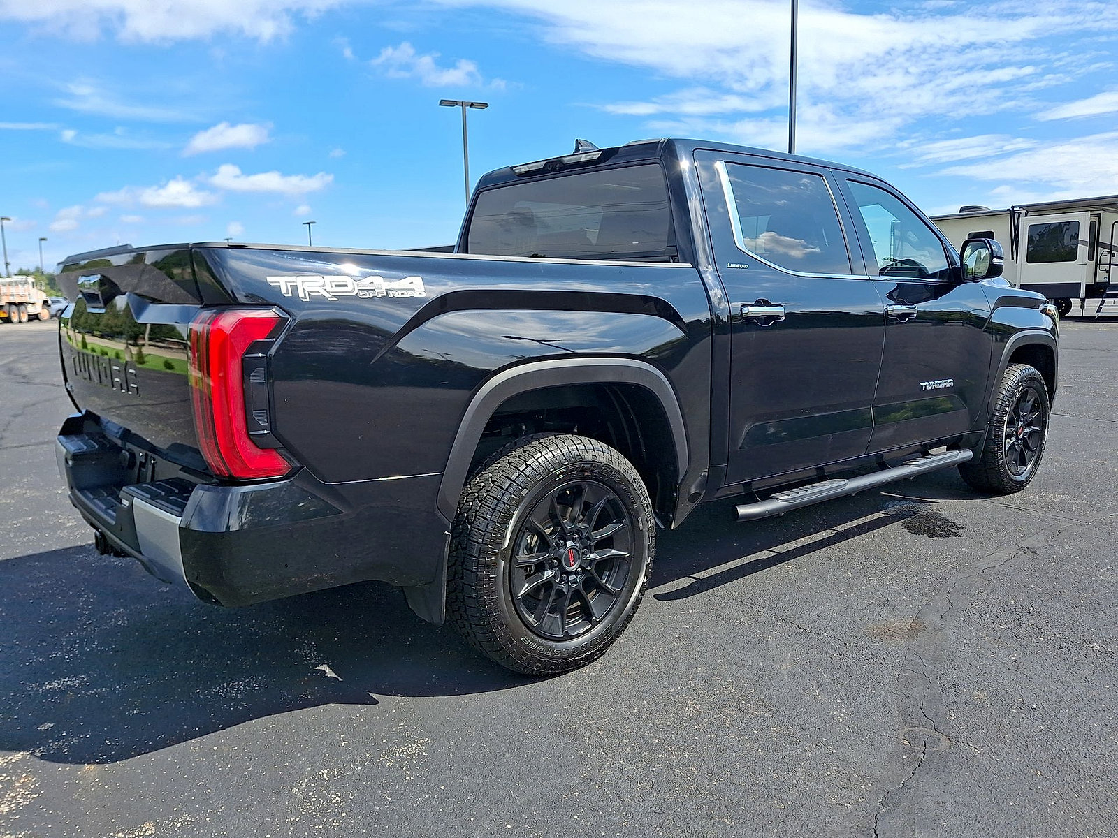 Used 2023 Toyota Tundra Limited w/ TRD Off-Road Package AWD/4WD image 25