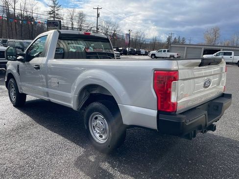 Used 2019 Ford F250 XL image 5