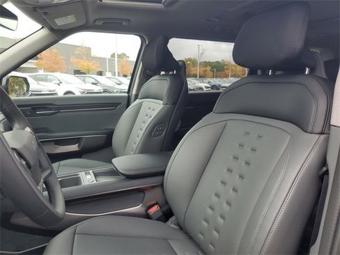 New 2026 Kia EV9 Wind image 15