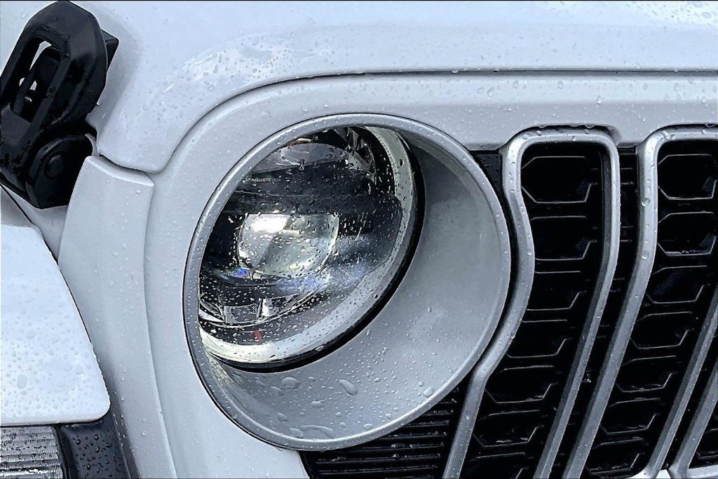 Used 2026 Jeep Wrangler Unlimited Sahara AWD/4WD image 28
