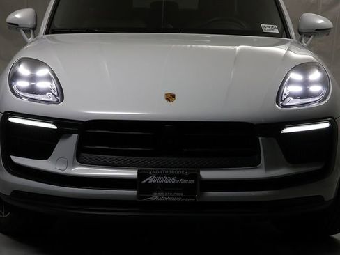Used 2022 Porsche Macan S AWD/4WD image 6