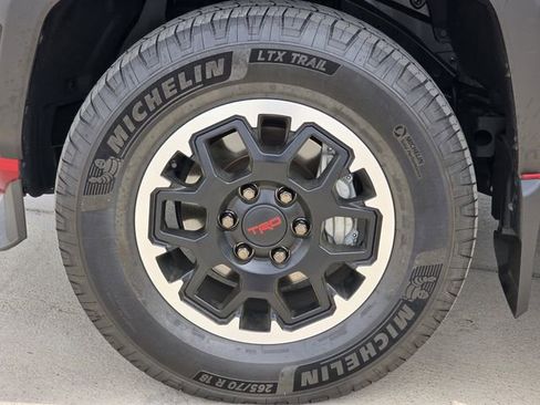 Used 2025 Toyota 4Runner TRD Off-Road AWD/4WD image 9