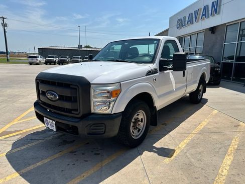 Used 2013 Ford F250 XL RWD image 3