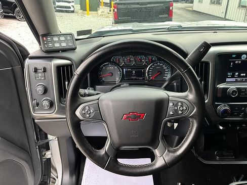 Used 2018 Chevrolet Silverado 1500 LT w/ All Star Edition AWD/4WD image 30