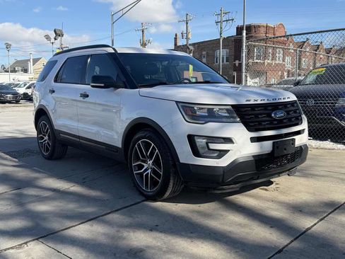 Used 2016 Ford Explorer Sport image 3