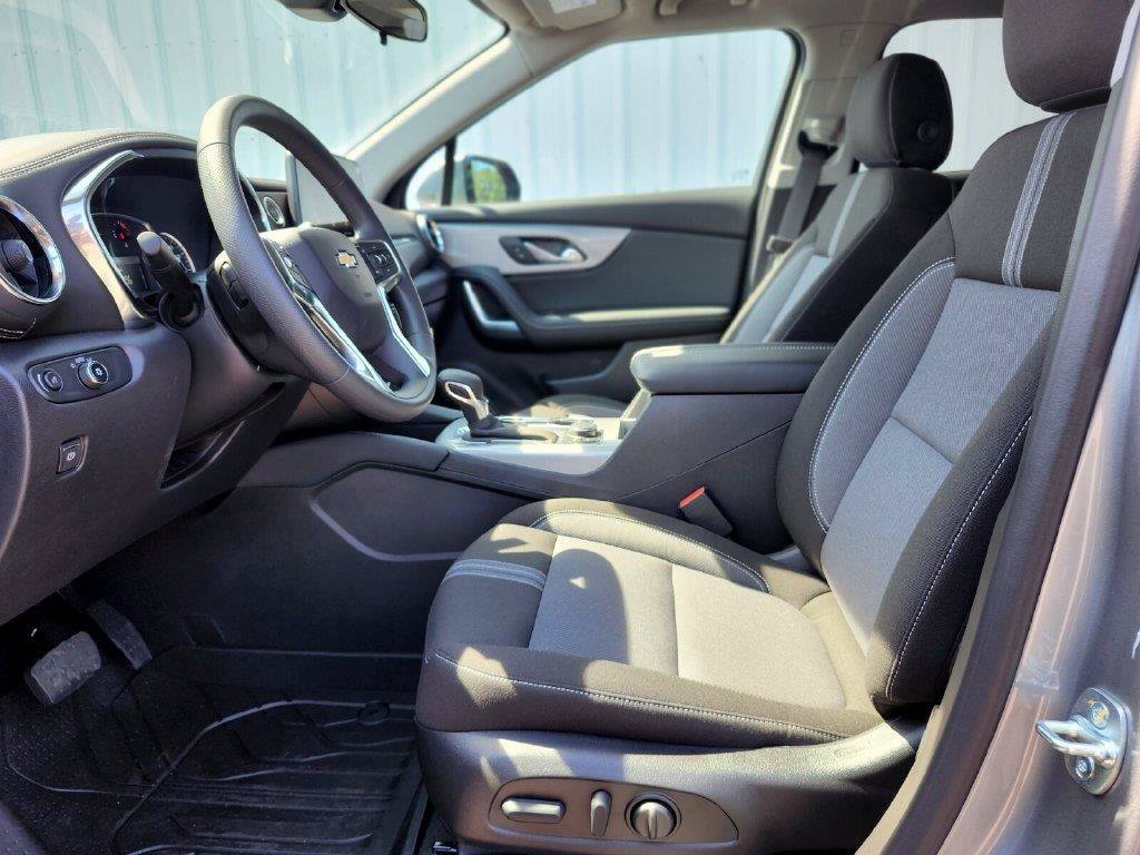 New 2026 Chevrolet Blazer LT w/ LPO, Floor Liner Package AWD/4WD image 16