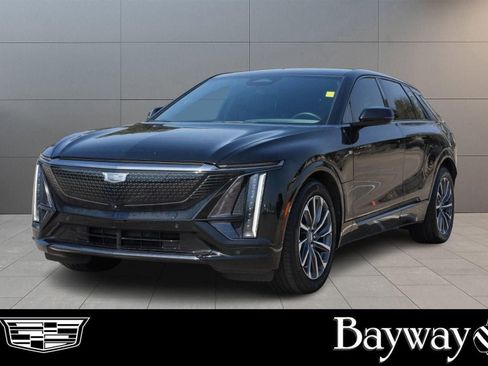 Certified 2024 Cadillac Lyriq Sport image 16