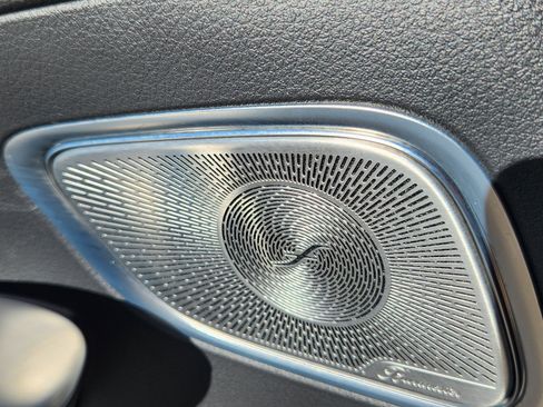 Used 2024 Mercedes-Benz GLC 300 4MATIC image 14