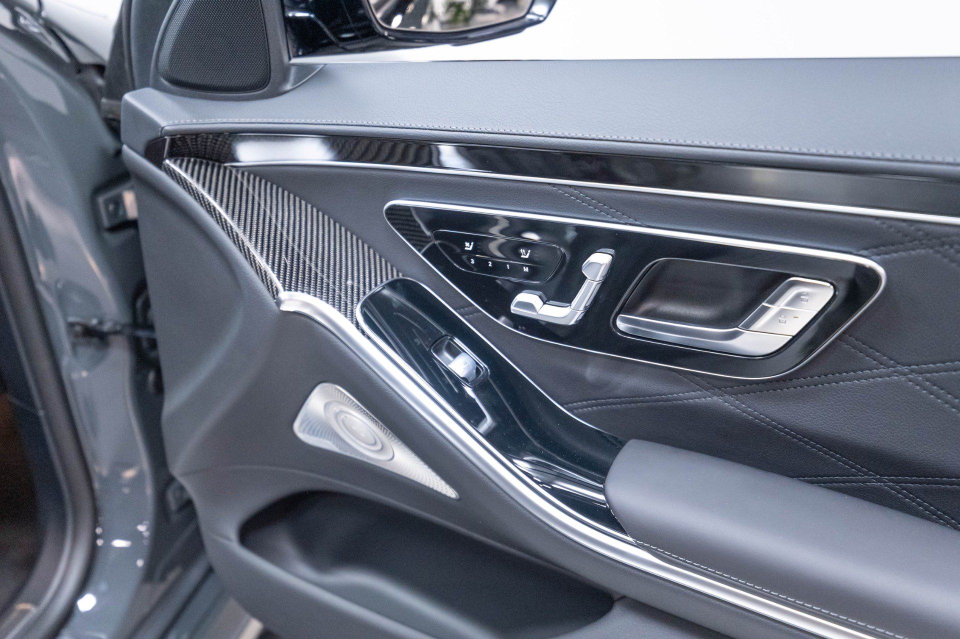 Used 2026 Mercedes-Benz S 63 AMG S image 33