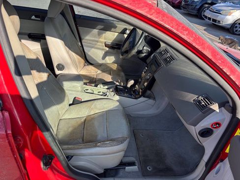 Used 2007 Volvo S40 2.4i image 14