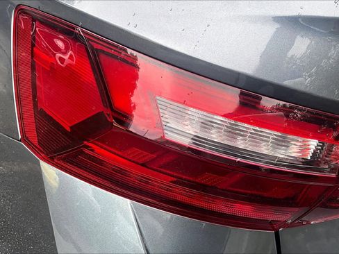 Used 2022 Volkswagen Jetta SE w/ Panoramic Sunroof Package FWD image 29