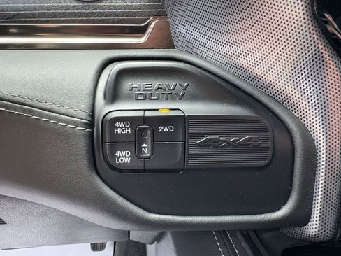 Used 2020 RAM 2500 Limited AWD/4WD image 21