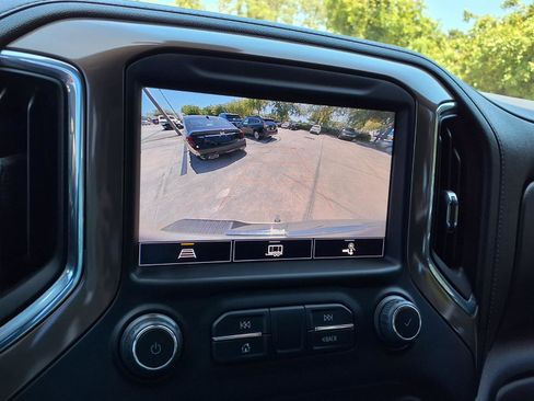 Used 2022 Chevrolet Silverado 1500 High Country AWD/4WD image 29