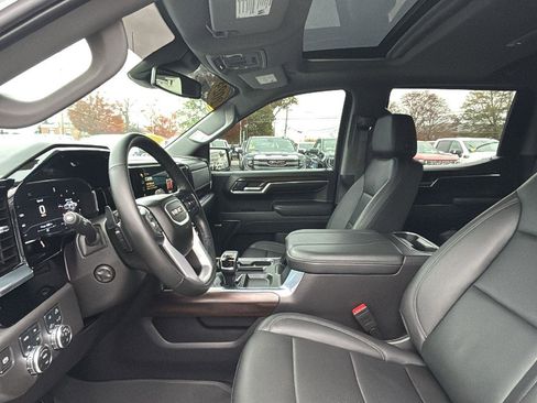 Certified 2024 GMC Sierra 1500 SLT w/ SLT Premium Plus Package image 24