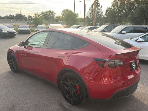 Used 2022 Tesla Model Y Performance AWD/4WD image 6