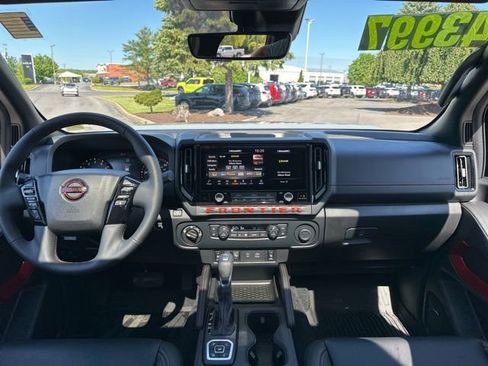Used 2026 Nissan Frontier PRO-4X w/ Pro Premium Package AWD/4WD image 17