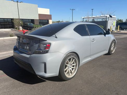 Used 2016 Scion tC Hatchback Coupe 2D image 5