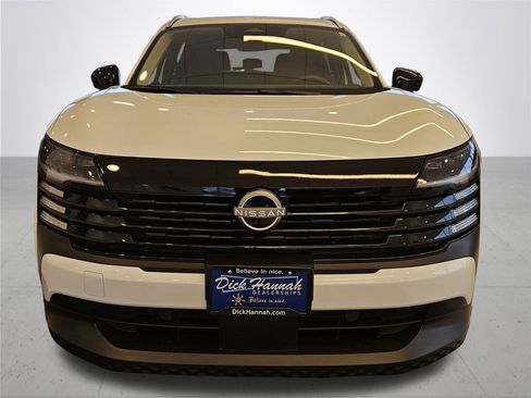 New 2026 Nissan Kicks SV w/ SV Premium Package image 3