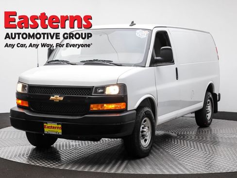 Used 2021 Chevrolet Express 2500 w/ Driver Convenience Package RWD image 1